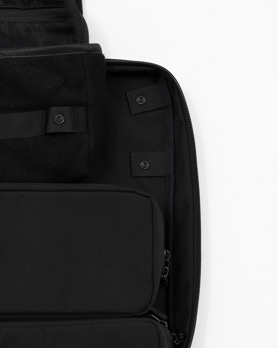 ESSENTIALS ORGANIZER