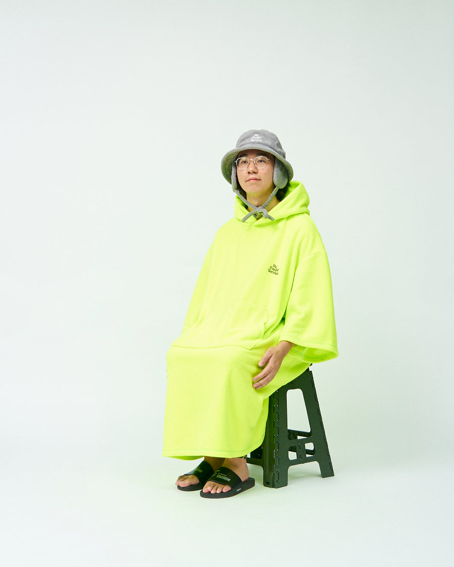 "ReFresh!Service." FLEECE SAUNA PONCHO